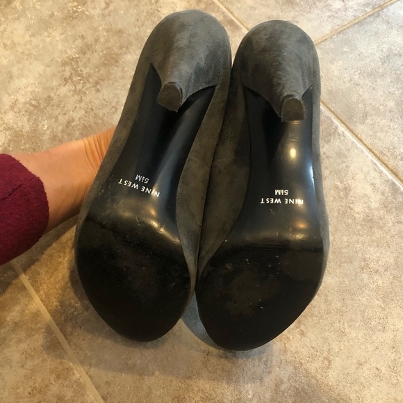Nine West suede leather gray ankle booties… - Picture 8 of 12